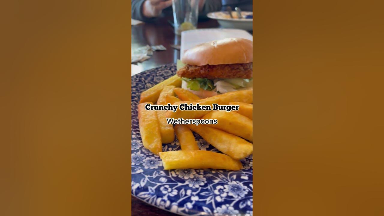 crunchy-chicken-strip-burger-at-wetherspoons-review-uk-pubs-fries