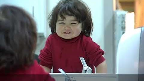 AmberWashesHerHands CC