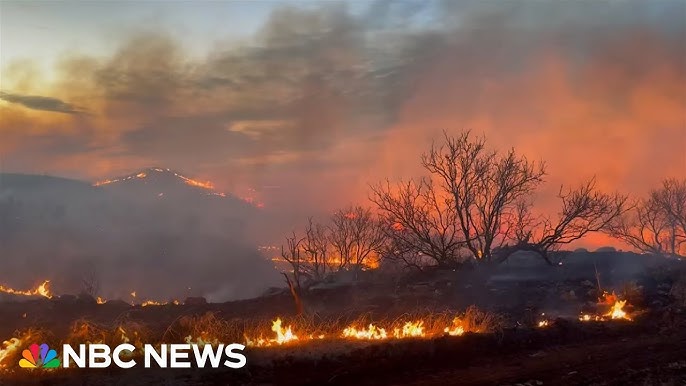 Video Shows Heavy Smoke Flames From Texas Wildfire