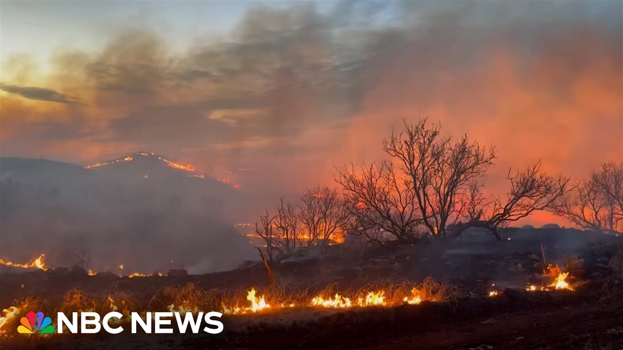 Video shows heavy smoke, flames from Texas wildfire