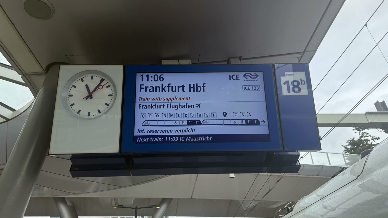 NS International ICE Omroep op Station Utrecht Centraal 8 Juni 2025