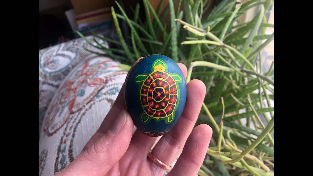 Pysanka Ukrainian Easter Eggs With Beeswax and Dye 2024 - YouTube