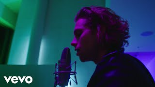 Video thumbnail of "5 Seconds of Summer - Want You Back (Acoustic)"