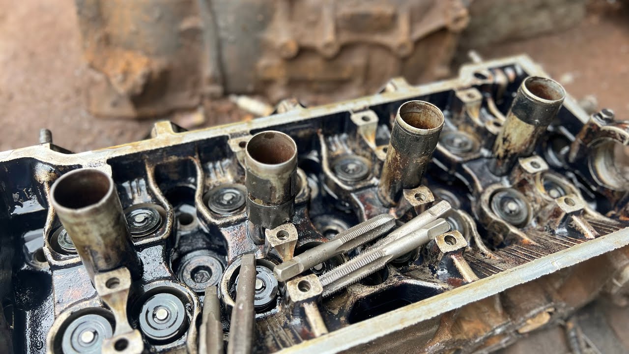 Thread Engine hidden trick of engine thread repair #lathe #repair ...