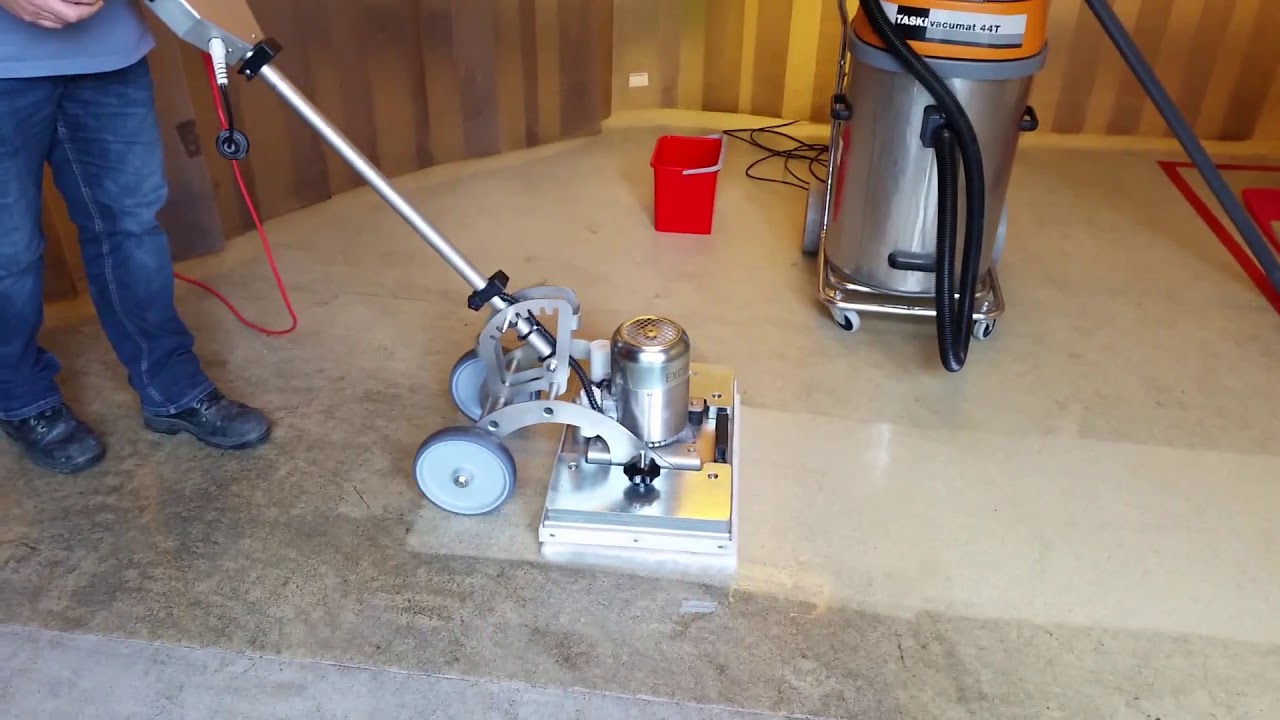  Cleaning  Epoxy  Cast Floor  Excentr 55 35 Excentr B V 