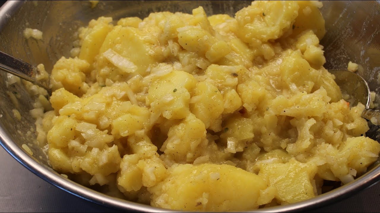 Alman Usulü Patates Salatası Alman Usulü Patates Salatası
