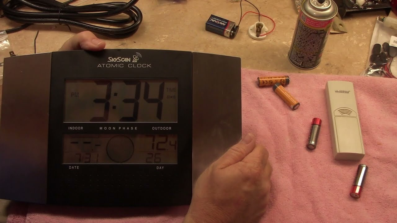 Octember 2025 Fail 7: Skyscan Atomic Clock - YouTube