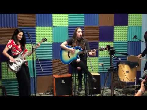 The Warning - Dull Knives (Topo Unplugged)