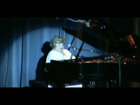 Ligia Cmara (pianista y cantante) - Festejos del "...