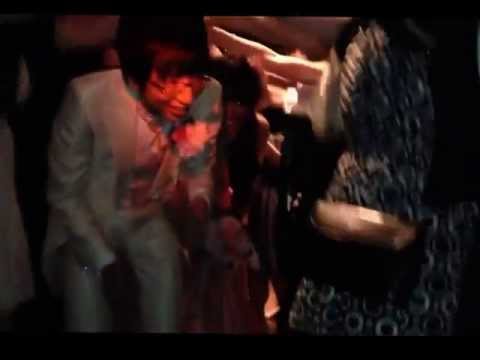 【結婚式二次会】アーチの中を退場20130616