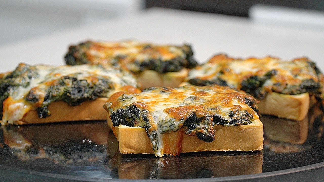 Creamy spinach toast
