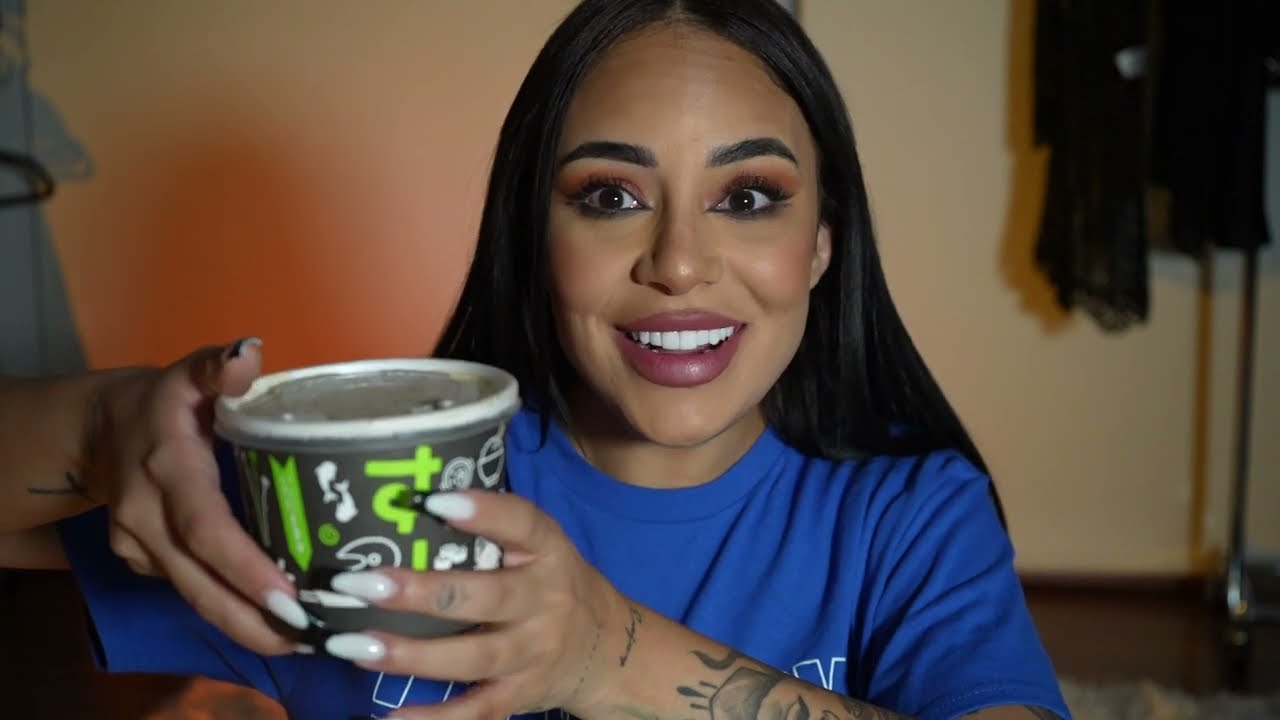 asmr comiendo sushi - SAMII HERRERA