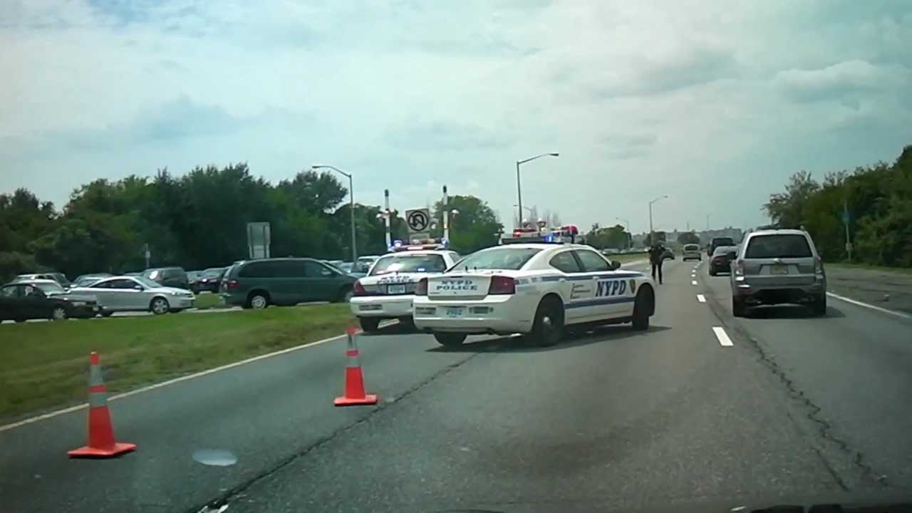 Mill Basin Drawbridge Stuck open causing major traffic Jam on Belt Parkway YouTube