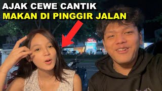 Gw Traktir ‪Cewe Ini Makan Di PINGGIR JALAN ! ... (UDAH 1 TAHUN GA KETEMU DIA)