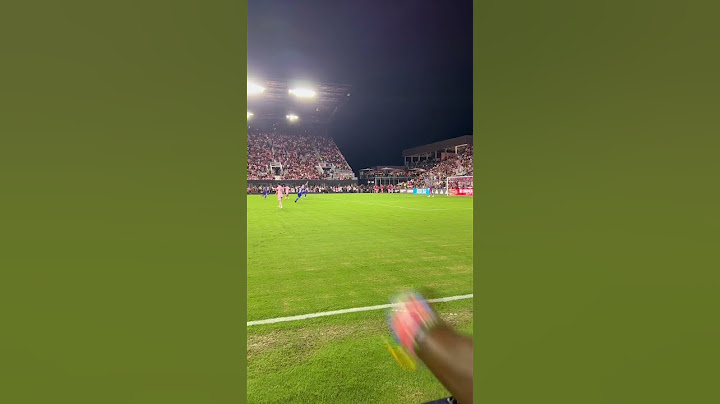 Messi Looked At Me!