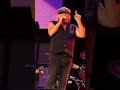 ⚡🎸 AC/DC – This is how 77 feels when you never let go of the mic. Brian Johnson forever