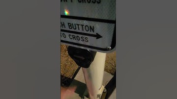 Night Time Video Of An Polara iN3 Navigator Pedestrain Button