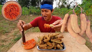 Drooling with tamarind and salt and pepper, ហូរទឹកមាត់ជាមួយនឹងការញ៉ាំផ្លែអំពិលនិងអំបិលម្ទេសហឹរ