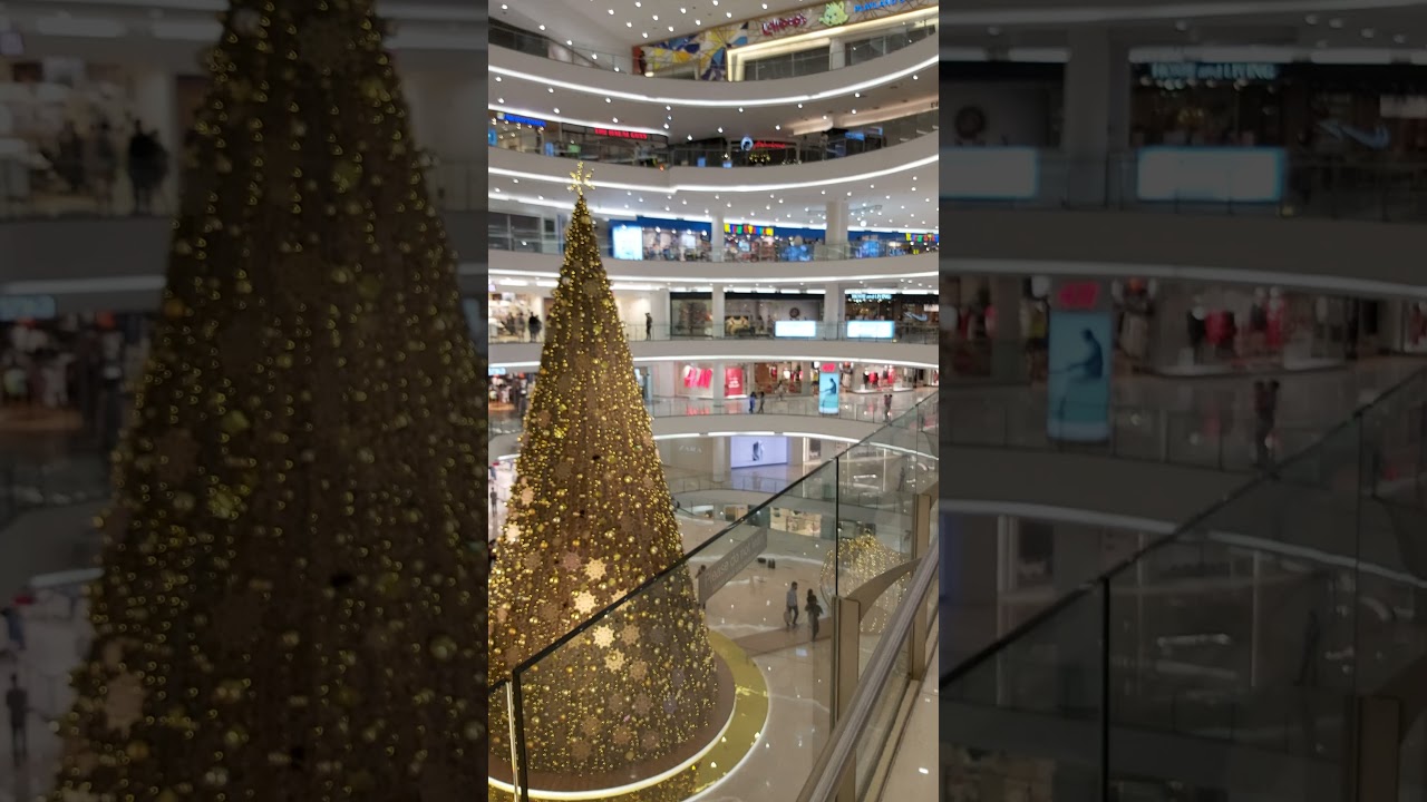 Check this out Dekorasi terbaru Senayan City - Blink2 