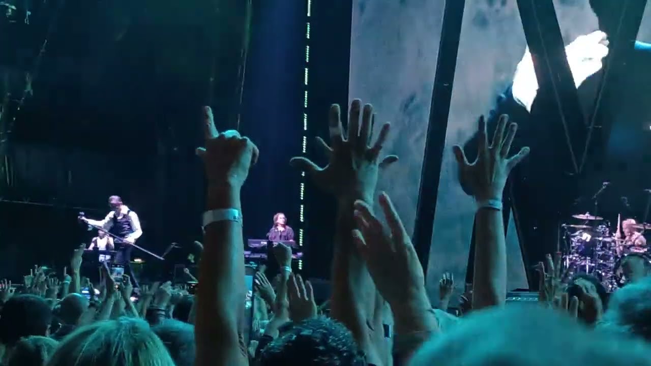 Depeche Mode - Everything Counts - Live @ Milano San Siro - 14/7/2023