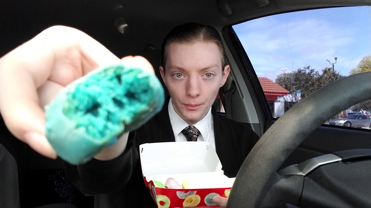 Do Hardee's Mini Donuts Really Taste Like Froot Loops Cereal?