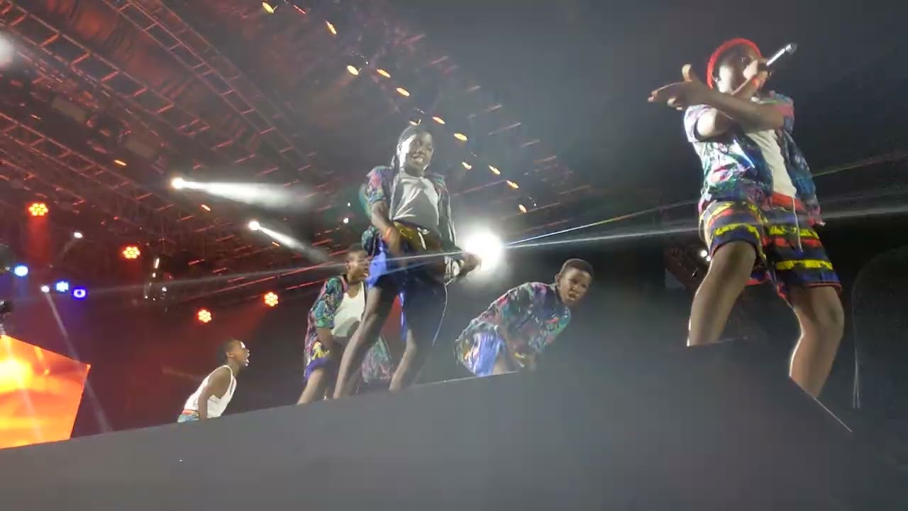 Uko byari byifashe muri  last night mugitaramo cya Kevin kade