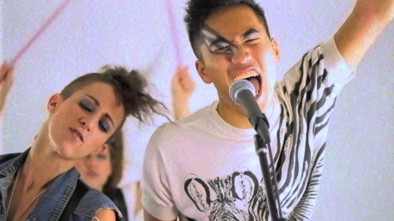 Never Look Back | Andrew Huang