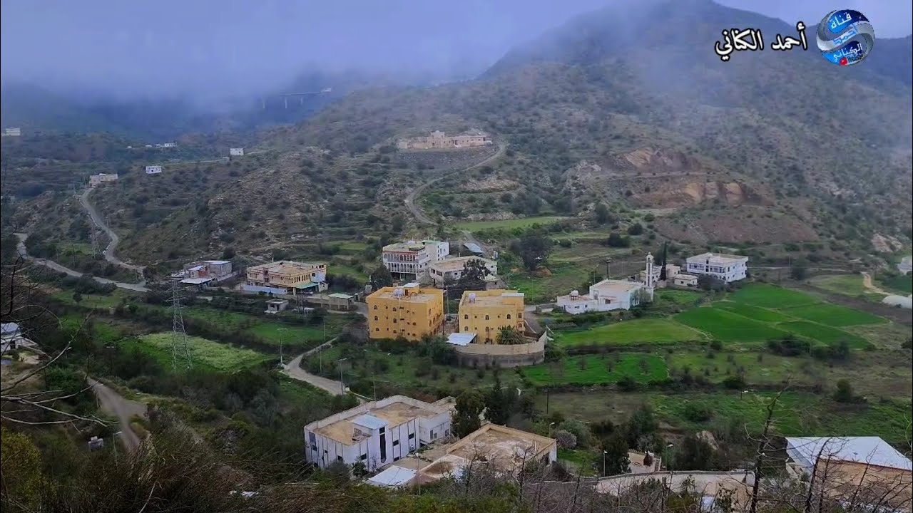 الأجواء الشتوية في قرى دوس بمحافظة المندق - صباح السبت 22-7-1445 - منطقة الباحة #اجواء #شتاء