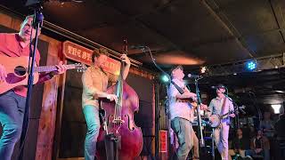 "Dead Man Walking" Infamous Stringdusters