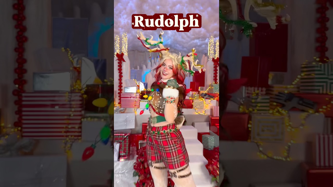 Santa’s Reindeer Cosplays 🎄🦌🎅✨ I LOVE how cute everyone’s outfits were!