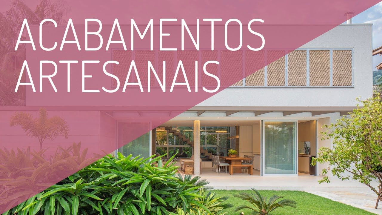 Casa de Praia com Decoração Leve, Acabamentos Artesanais e Paisagismo Tropical