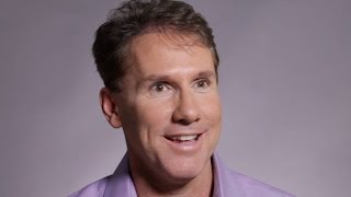 The Read Around: Nicholas Sparks