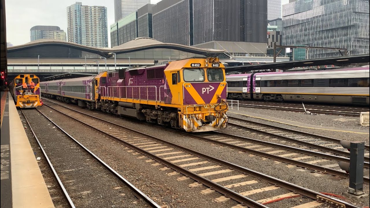 V/Line N452 Rural City of Wodonga Departing Southern Cross Station to Warrnambool Leslie RS5T