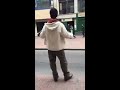 Hombre negro  es detenido por policías en colombia por ir a trabajar ( primera parte)