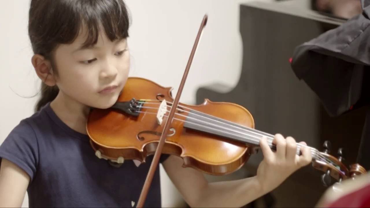 非売品　フランス・ヴァイオリンの粋を聴く 5ヶ月】篠崎バイオリン教本1 古いフランスの歌 - YouTube