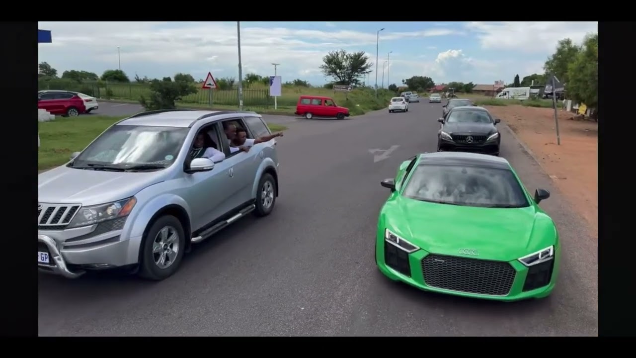 Met Ghost Hlubi on my way back home and this happened!🤣