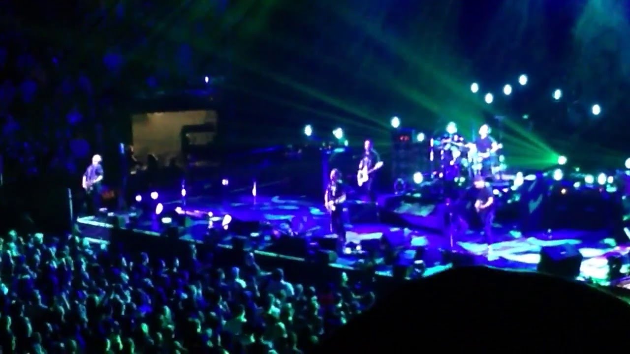 Pearl Jam - Light Years live in Toronto 2016