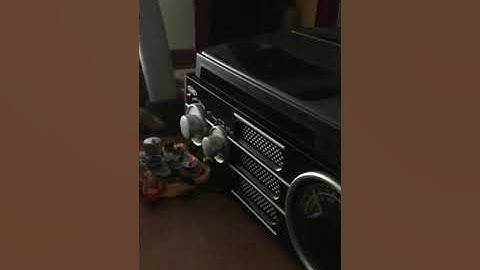 Circuit Bent Meditation Drone Machine through Aux-in on turntable stereo