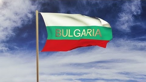 4K Bulgaria flag with title waving in the wind. Looping sun rises style. Animation loop Stock video