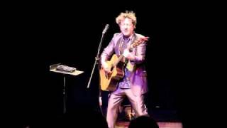Take Me I'm Yours -- Glenn Tilbrook 4-10-11