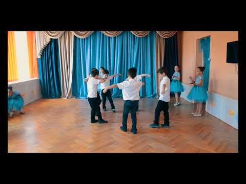 36 ე ბაგა ბაღი 5 6 გამოსაშვები ცეკვა სადარბაზო