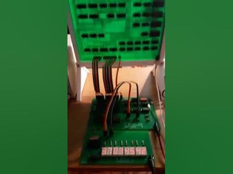 Homemade TTL/CMOS 4-bit cpu - YouTube