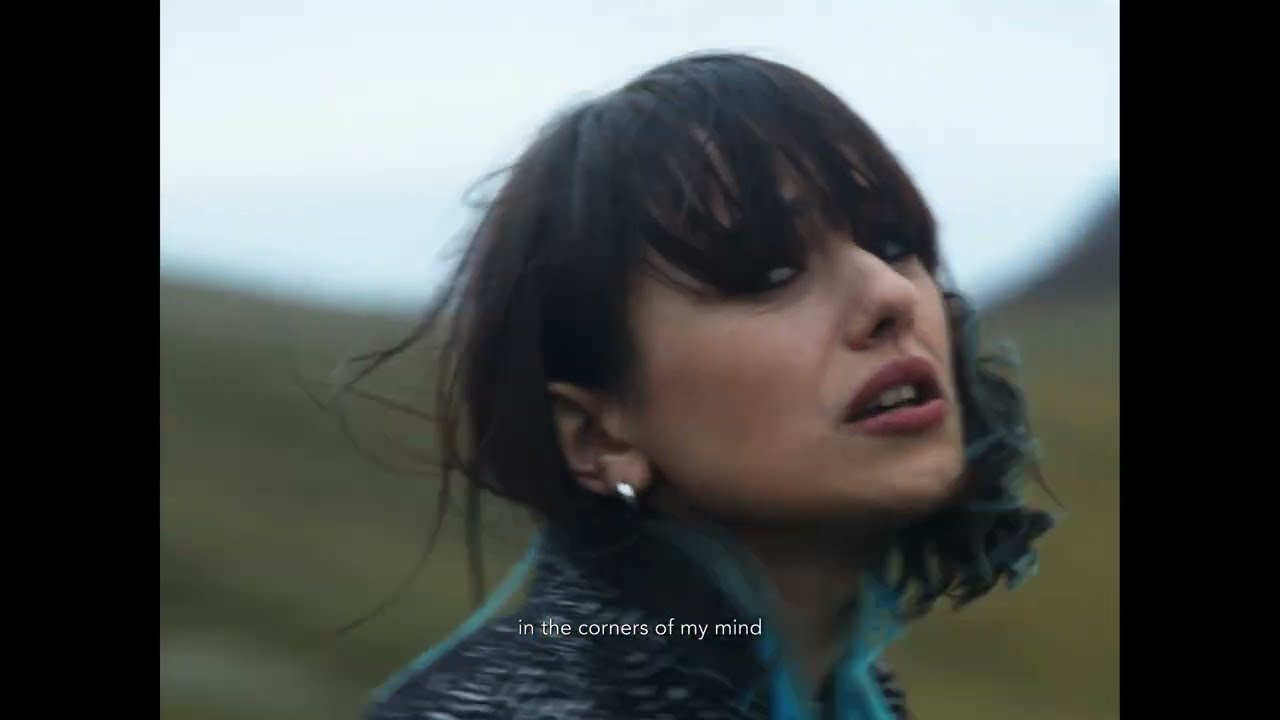 Obejrzyj POA - "Corners" (Official Video) w YouTube Obejrzyj POA - "Corners" (Official Video) w YouTube