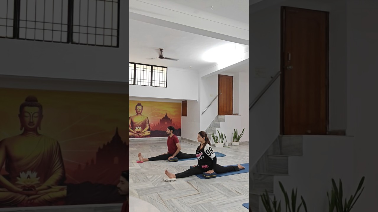 Hanumanasana practice with yoga bricks support. #peacefulyoga #advancedyoga #yoga #yogaskills