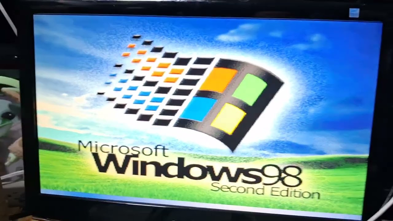 Unofficial Windows 98 Second Edition Service Pack - YouTube
