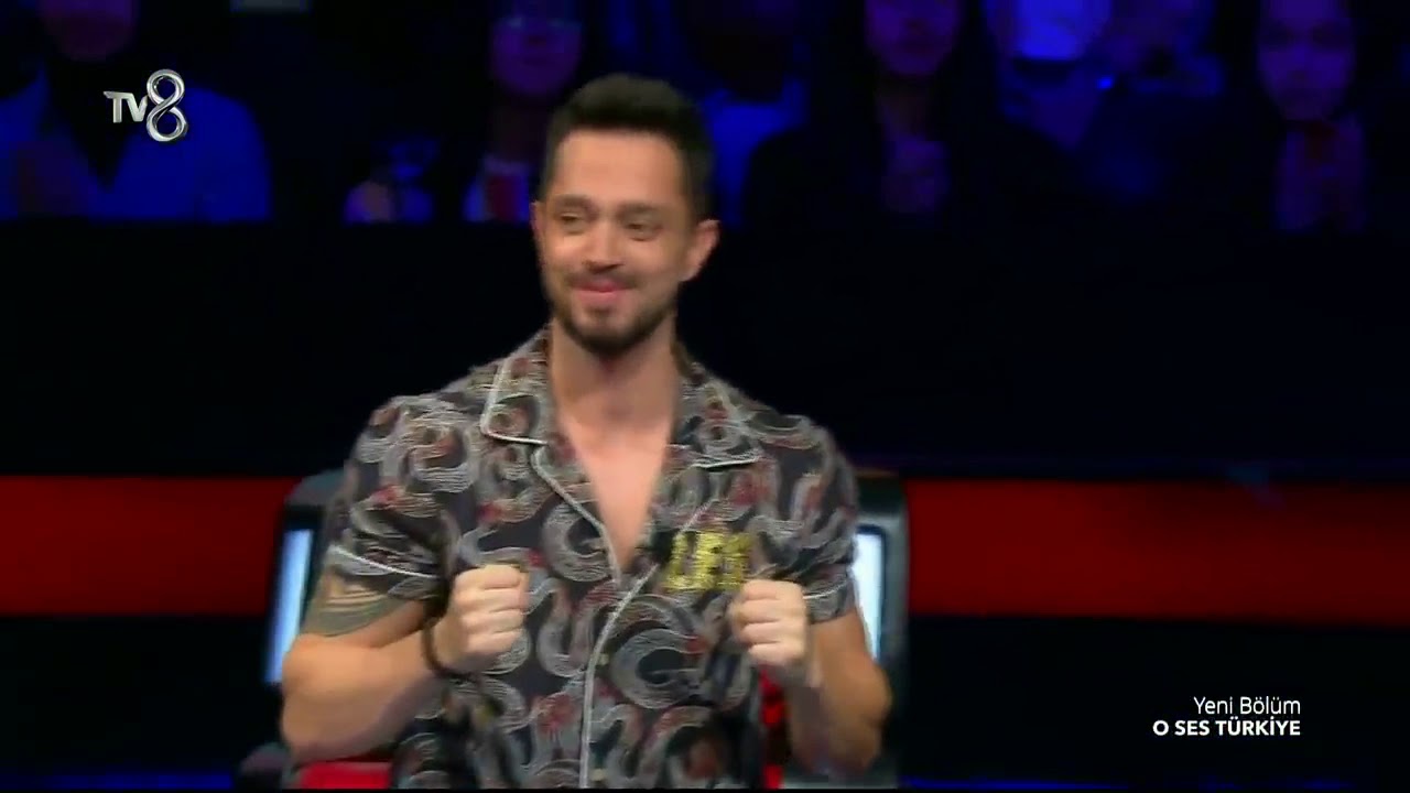 Turgut Çıngı   Trenler  şarkısı süper yorum