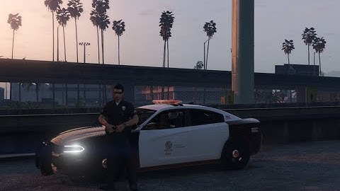 LSPDFR 4K GTA 5 LAPD city patrol.