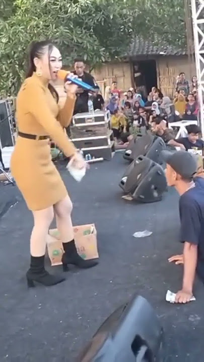 FIRA AZAHRA LIVE BLUNGUN #firaazahra  #firaazzahra  #shortvideo  #shorts #dangdutkoplo