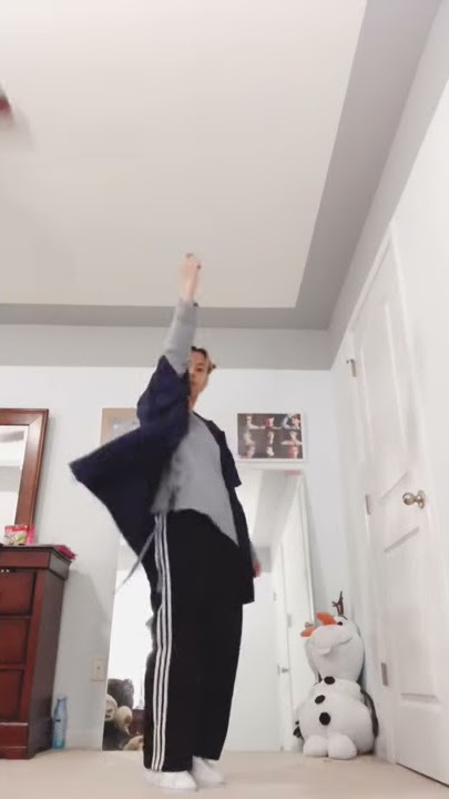 IU | Bbi bbi dance cover