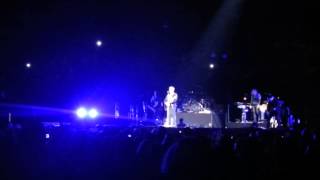 Bon Jovi - Livin' On A Prayer-Acoustic Part (Live at Toronto - Air Canada Center Nov 02, 2013)